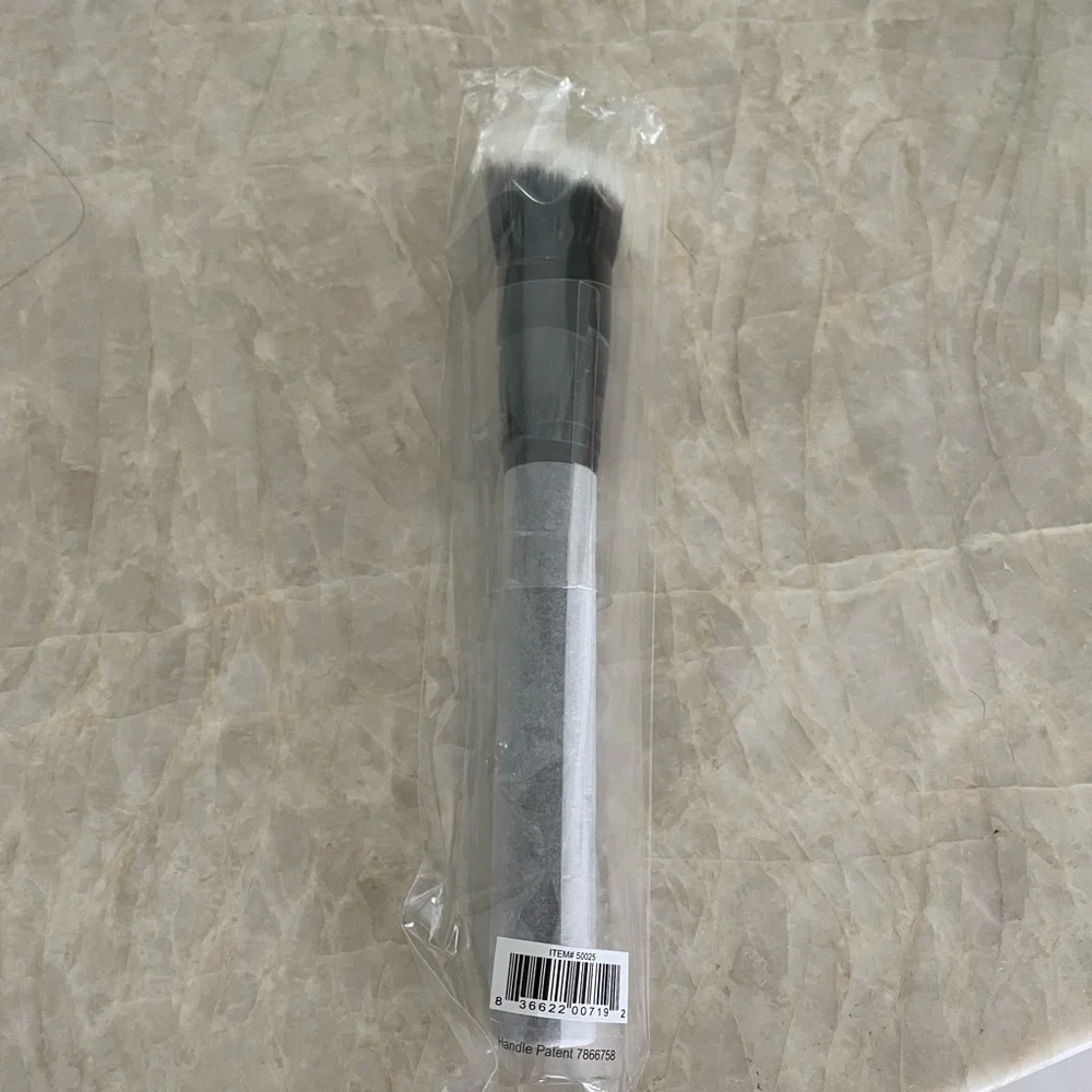 Kevyn Aucoin The Neo Powder Brush - 122-8262